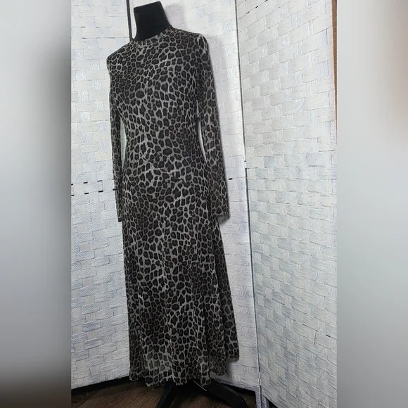 KATE AND LILY Maxi Dress - Picture 2 of 8